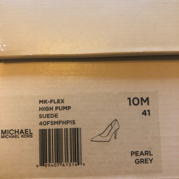 Michael Kors Pumps - Picture 3 of 9